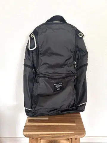 마리메꼬 다크 그레이 백팩