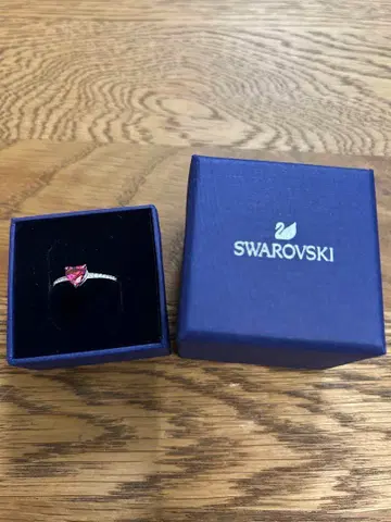 Swarovski 하트 모양 핑크 반지 사이즈 55