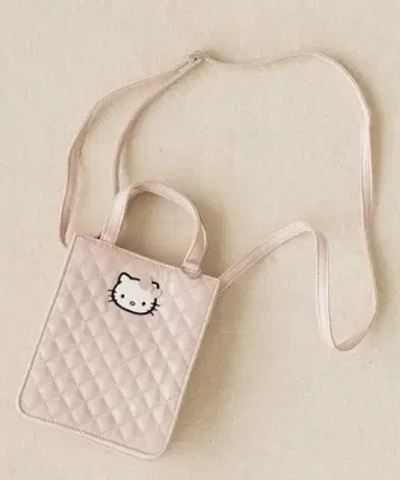 완판템 LOWRYSFARM 헬로키티 퀼팅 miniBAG 핑크