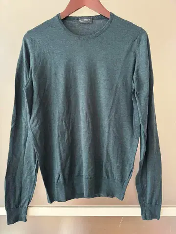 존스메들리 모스그린 둥근넥 니트 L 사이즈