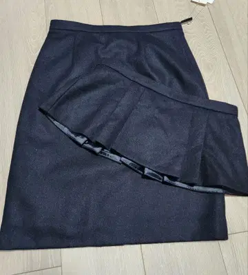미사용 택 포함 타이트 스커트