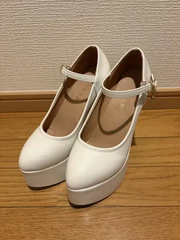 신부 15cm 힐 화이트 스트랩 포함