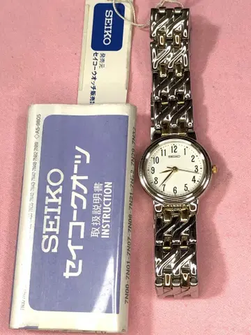 미사용 여성용 손목시계 SEIKO V701-2089 작동 새 배터리