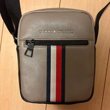 TOMMY HILFIGER 백