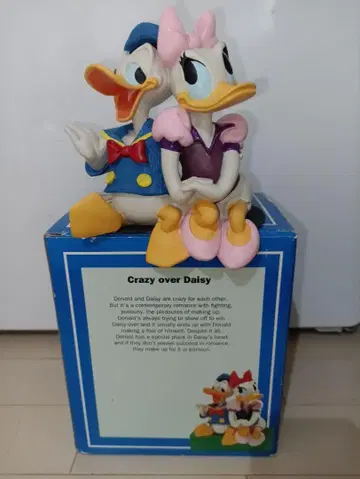 디즈니 도날드 데이지 덕 입상 동상 피규어