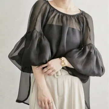 Thevon 24ss YUNA 기획 소매 볼륨 오간자 개더 블라우스
