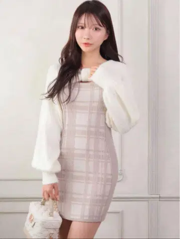 립 서비스 리본 페더 앙상블 니트 원피스