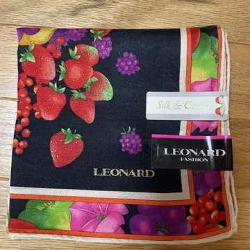 [ 새상품 ] 레오나르 스카프 미니 스카프 손수건 실크&면 LEONARD