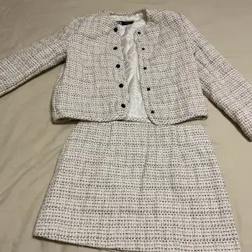 ZARA 트위드 자켓과 스커트 세트