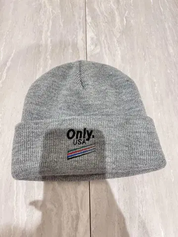 ONLY 그레이 니트 모자