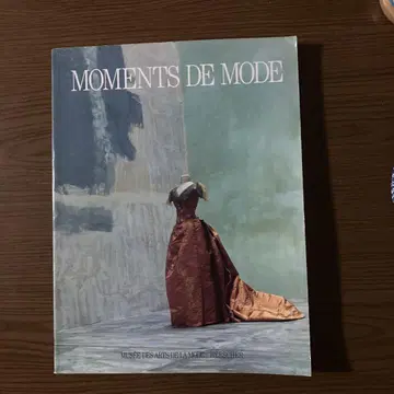 MOMENTS DE MODE