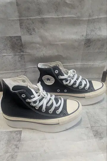 ALL STAR 블랙 하이컷 통굽 스니커즈