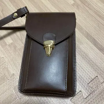 소메스 안장 브라운 가죽 숄더백