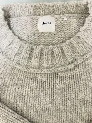 deresonly one 스웨터 그레이