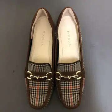 REGAL 체크 무늬 로퍼 22.5cm
