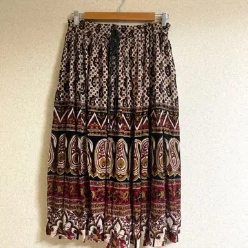 에스닉 스커트 페이즐리 올 패턴