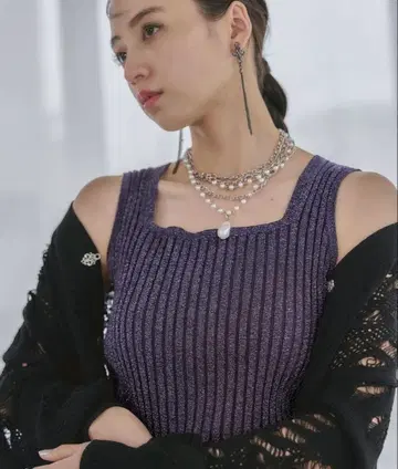 HARE 스퀘어 라메 니트 탱크탑