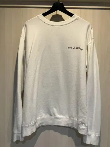 챌린저 challenger 맨투맨 화이트 L 사이즈