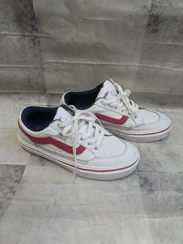VANS 화이트/레드 스니커즈
