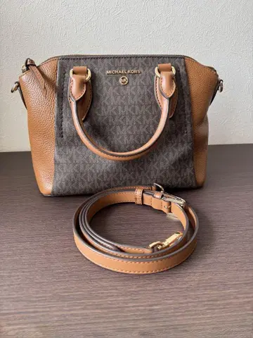 MICHAEL KORS 숄더백 브라운