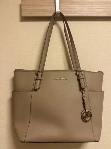 MICHAEL KORS 마이클코어스 베이지 숄더 토트백