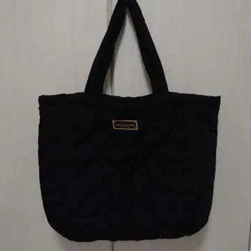 MARC JACOBS 퀼팅 토트백 블랙