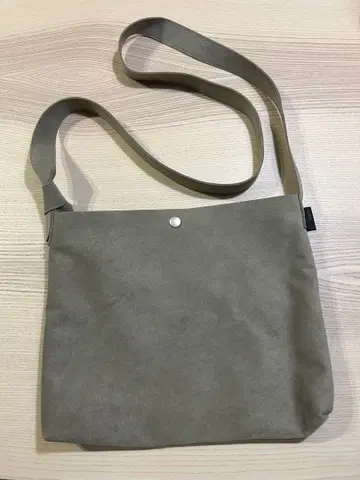 그레이 숄더백 스웨이드풍