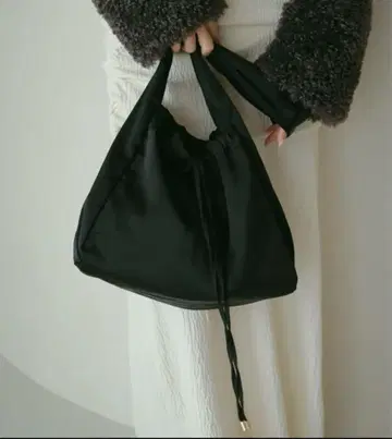 사토 유리아 x CASA FLINE 새틴 멀티 백