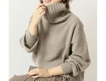 Spick & Span 캐시미어 울 터틀 풀오버 니트
