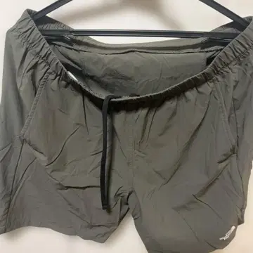 THE NORTH FACE 숏팬츠 카키