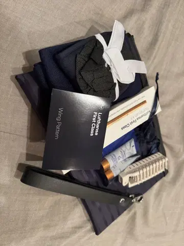 미사용 새상품 Lufthansa First Class 트래블 파우치