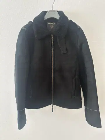 PREVIEW 블랙 무스탕 라이더 자켓