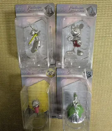 Disney 100 플라티나 오너먼트 미키, 뮬란, 부, 디아나