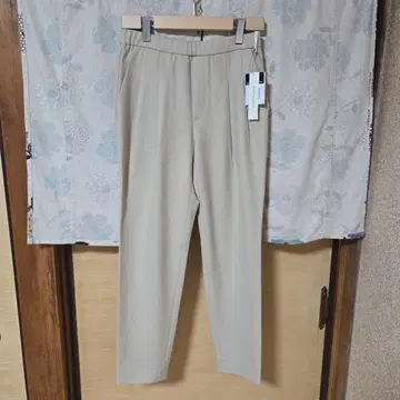 I 택 포함 새상품 NDIVI 베이지 허리밴딩 테이퍼드 팬츠 S 사이즈