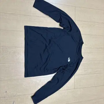 THE NORTH FACE 블랙 긴팔 티셔츠