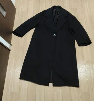 ZARA 블랙 롱 코트 M 사이즈