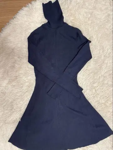 ZARA 네이비 긴팔 니트 L 사이즈