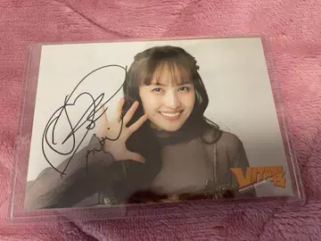 모모쿠로 모모타 나나미 사인