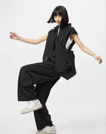 울트라 스트레치 액티브 와이드 팬츠 BLACK UNIQLO S 사이즈