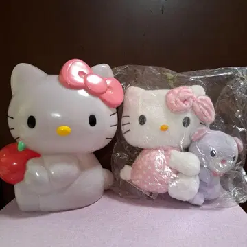 헬로키티 봉제 인형과 용기 세트