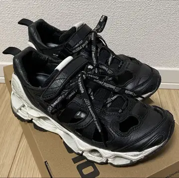beautiful people x MIZUNO 콜라보 스니커즈 23cm