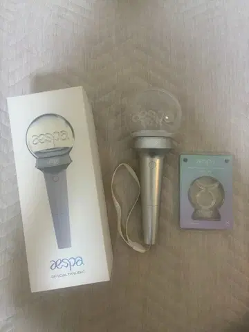 aespa 공식 응원봉, 커스텀 엠블럼