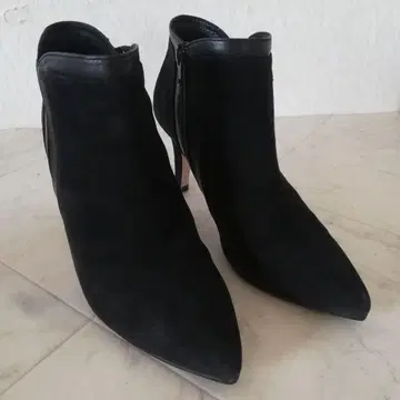 고품질!! 세븐틴투엘브서티 천연 가죽 스웨이드 부티 22.5cm