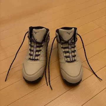 미즈노 스니커즈