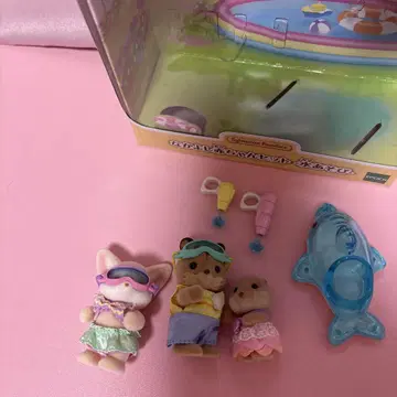 다정한 아기 세트 물놀이