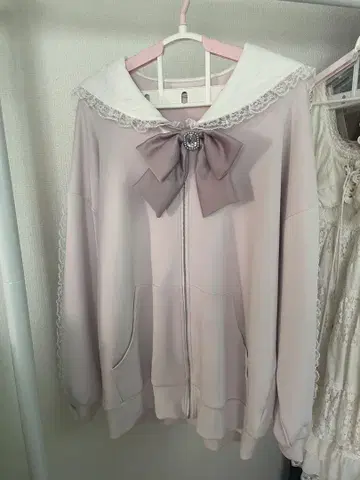 앙크루즈 레이스 세일러 후드티