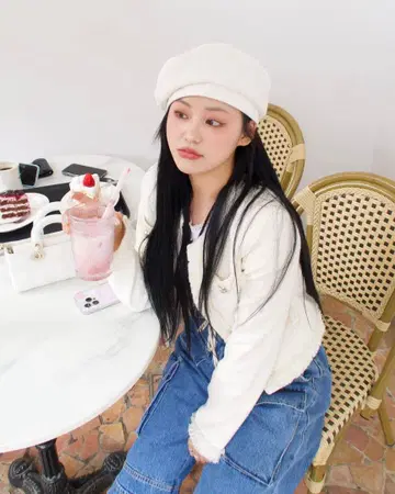 Youhee 리본 포함 화이트 베레모