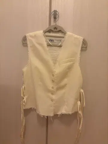 ZARA 크림색 베스트 XS