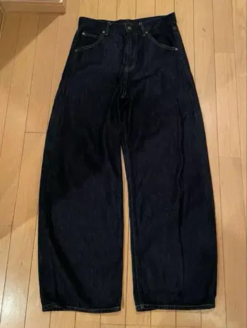 UNIQLO 배기 커브 청바지 26
