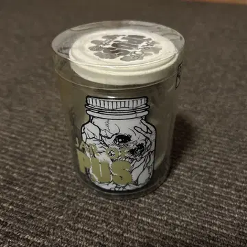 JAR OF PUS 스컬 디자인 피규어
